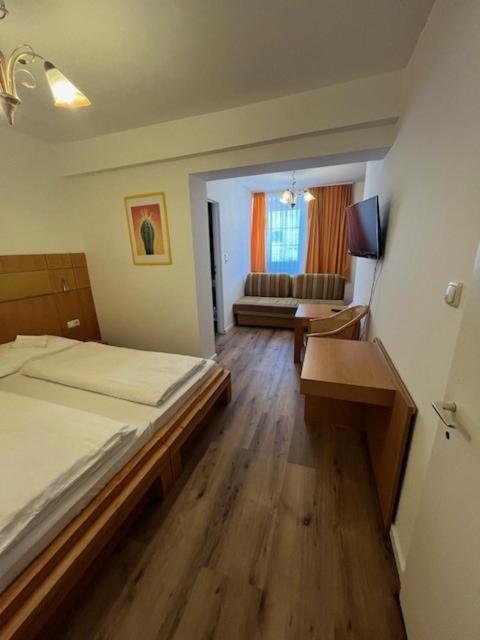 City Hotel Post 14 Braunau am Inn Exterior foto